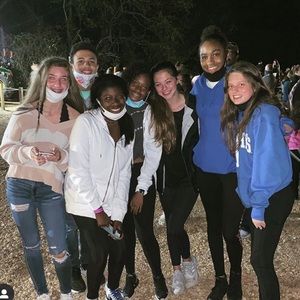 Meet your Posher, Catherine